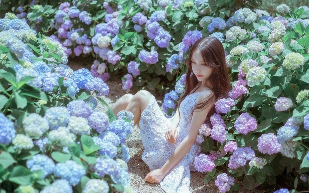 粤剧艺术大师红线女百年诞辰纪念图书在香港书展首发